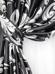 4411754304_komplekt-shtory-blekaut