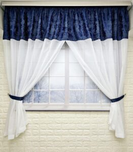 Комплект короткі штори на кухню. Колір синій з білим