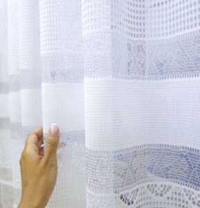 6135833375_korotkij-tyul-tsvet