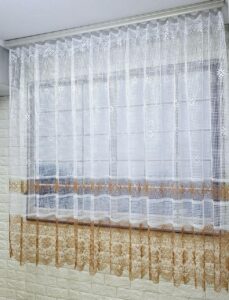 Короткий тюль. Колір білий з коричневим. Тюль на кухню, балкон, веранду, дачу. Висота 1,6м