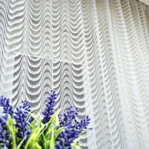 Білий тюль жаккард. Тюль білого кольору в спальню, зал, вітальню