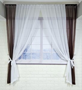 Комплект короткий тюль з зав'язками. Колір венге з білим