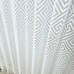 Білий тюль жаккард. Тюль білого кольору в спальню, зал, вітальню