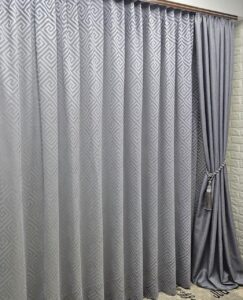 6848139767_seryj-tyul-zhakkard