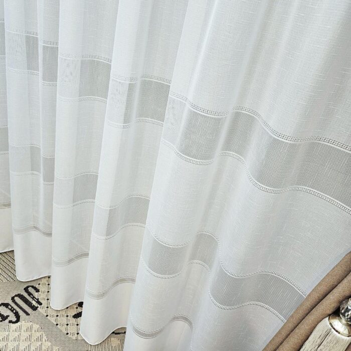 6884932342_belyj-tyul-len