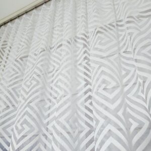 Короткий тюль жаккард. Цвет белый. Тюль на кухню, балкон, веранду, дачу. Высота 1,6м